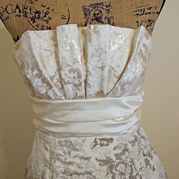 Betsy & Adam Strapless Golden floral cocktail dress size 4 - Picture 5 of 11